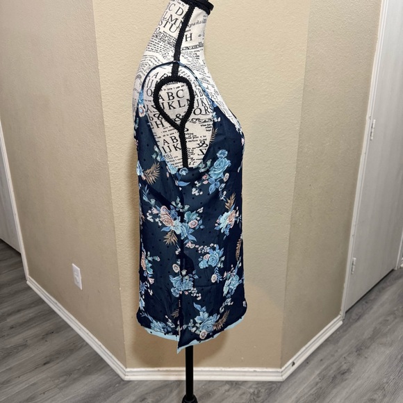 White House Black Market Blue Floral Camisole - Picture 4 of 12